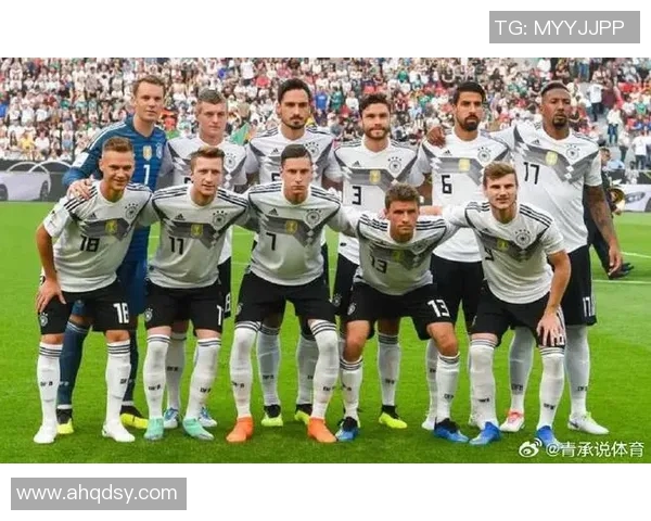 意大利U21青年队迎战丹麦U21队争夺欧洲足球锦标赛资格